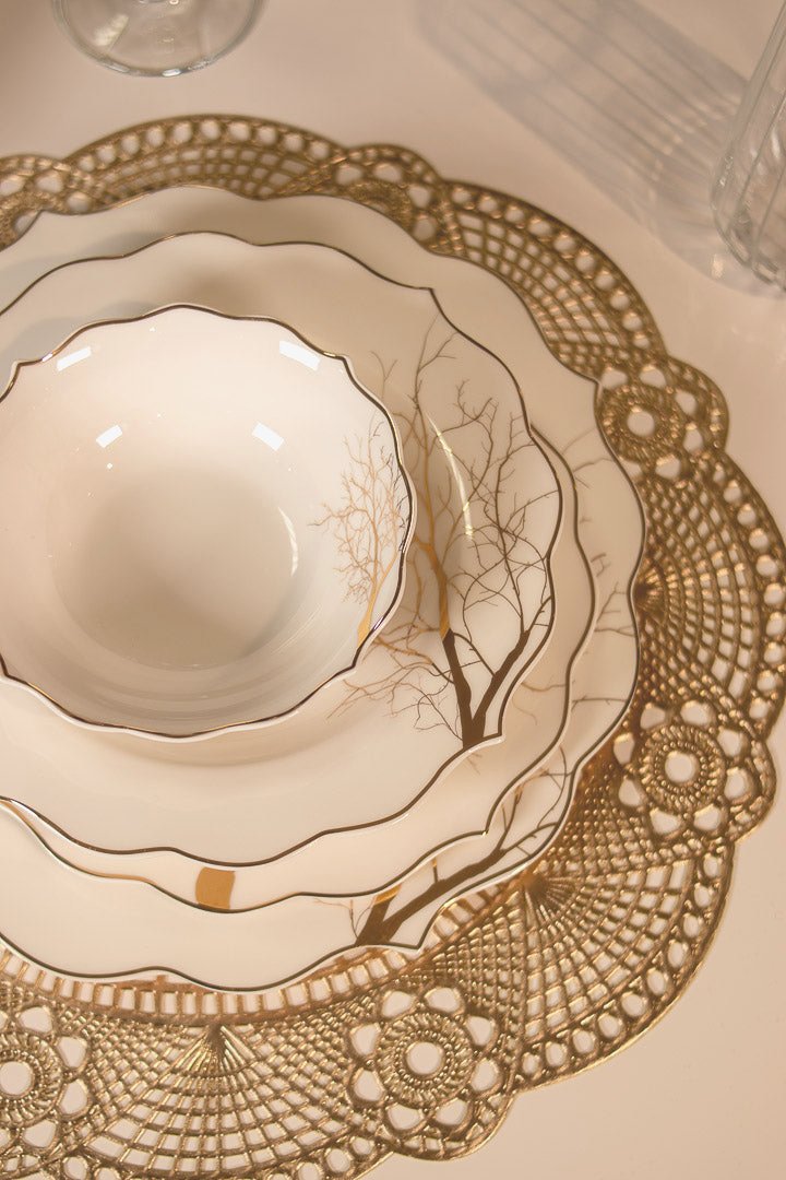 ZELLERFELD  Service de table blanc avec motif arbre doré 25 pièces 6 personnes ZELLERFELD  Beyaz,  ağaç desenli  porselen yemek takımı 25  parça 6 kişilik ZELLERFELD  Tafelservice weiß mit goldenem Baum-Motiv 25 Teile 6 Personen